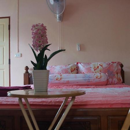 Kata Apartment Bagian luar foto