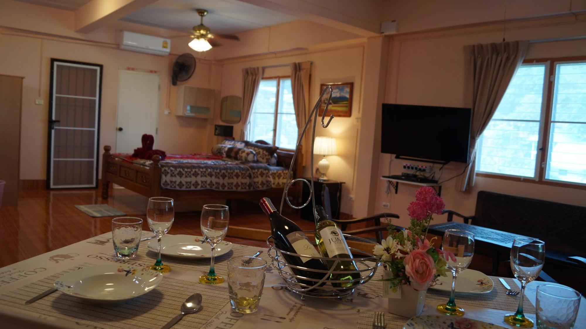 Kata Apartment Bagian luar foto