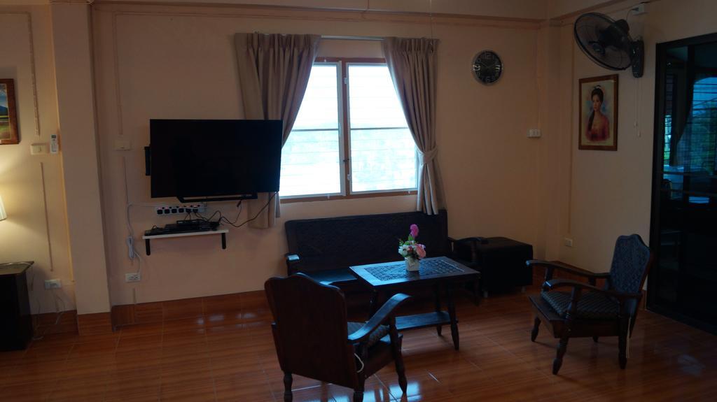 Kata Apartment Bagian luar foto