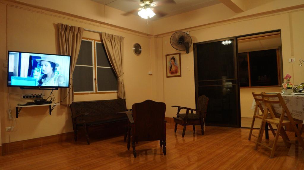 Kata Apartment Bagian luar foto