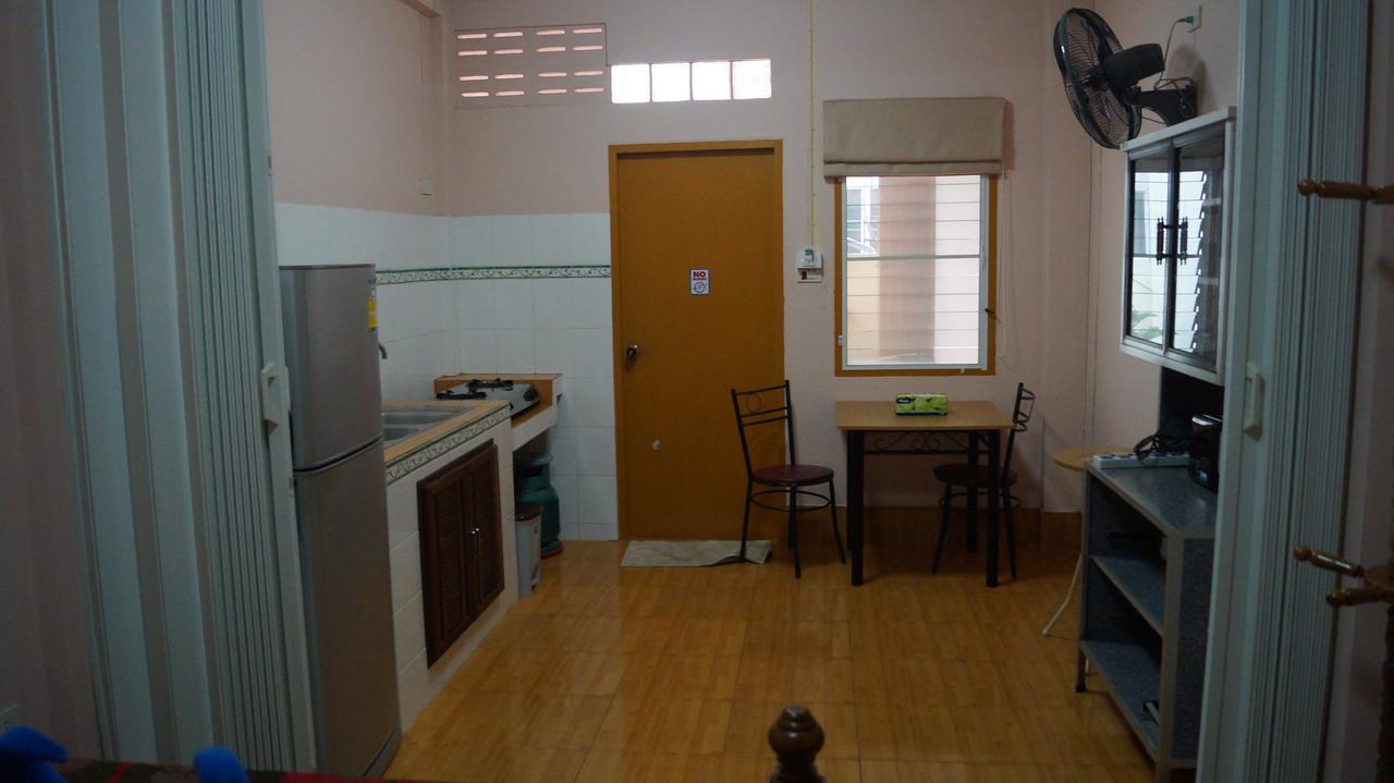 Kata Apartment Bagian luar foto