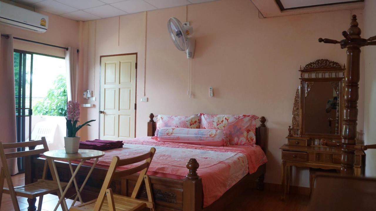 Kata Apartment Bagian luar foto